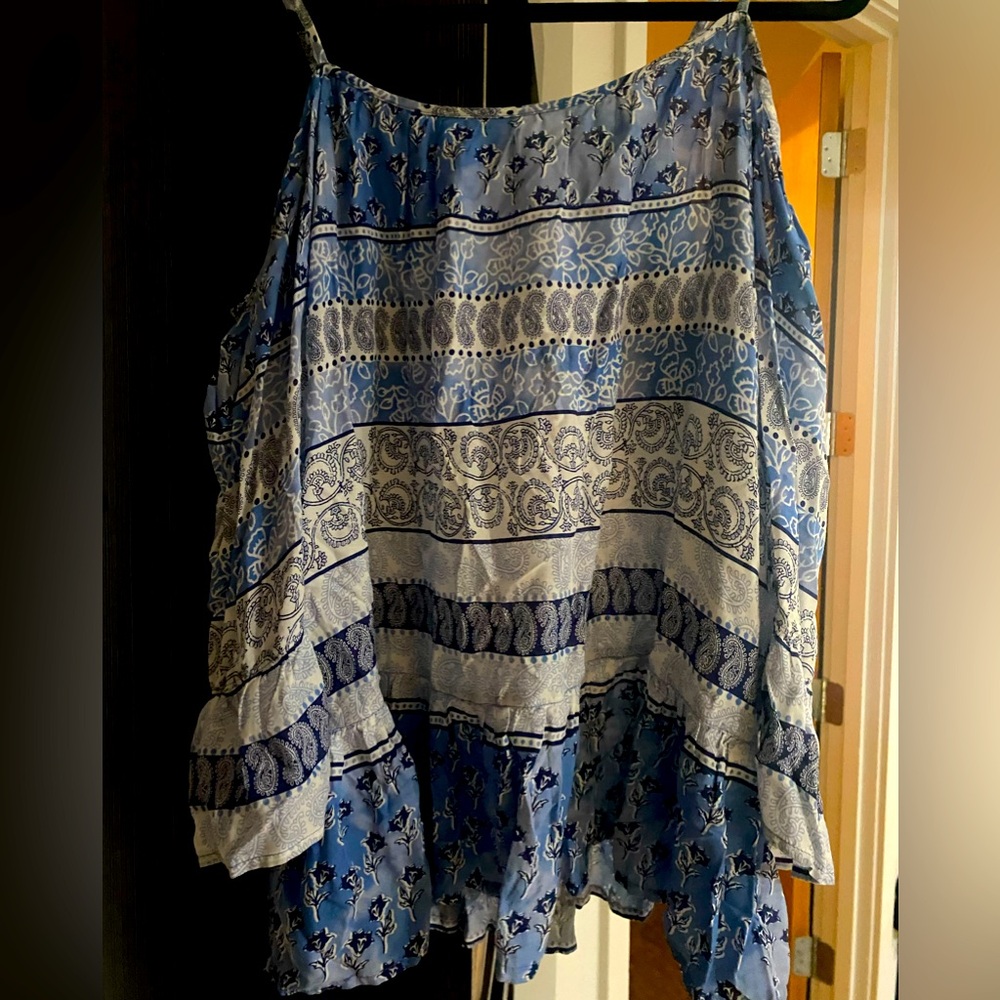Flowy long sleeve shirt